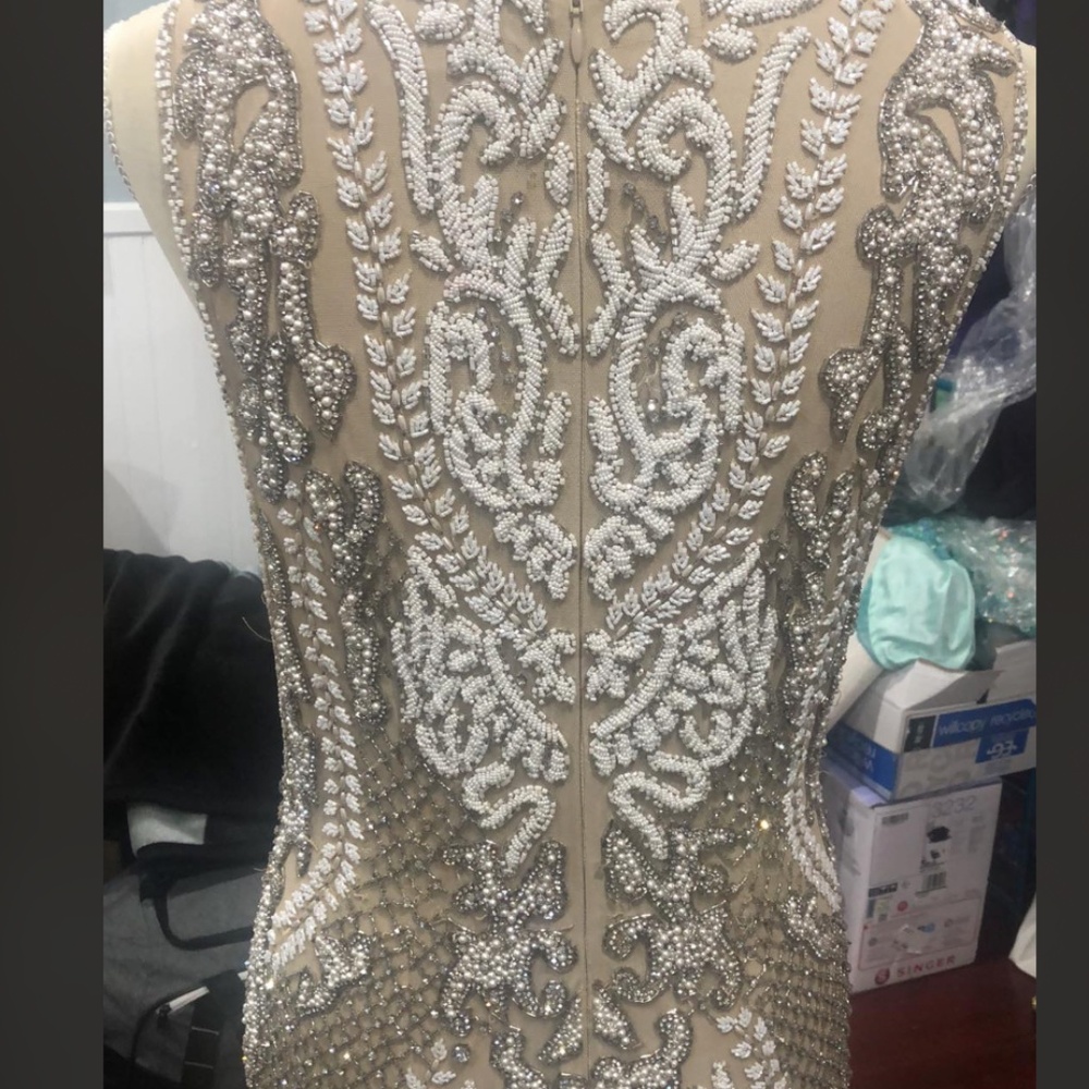 SHERRI HILL GOWN - SIZE 8 - Picture 4 of 5